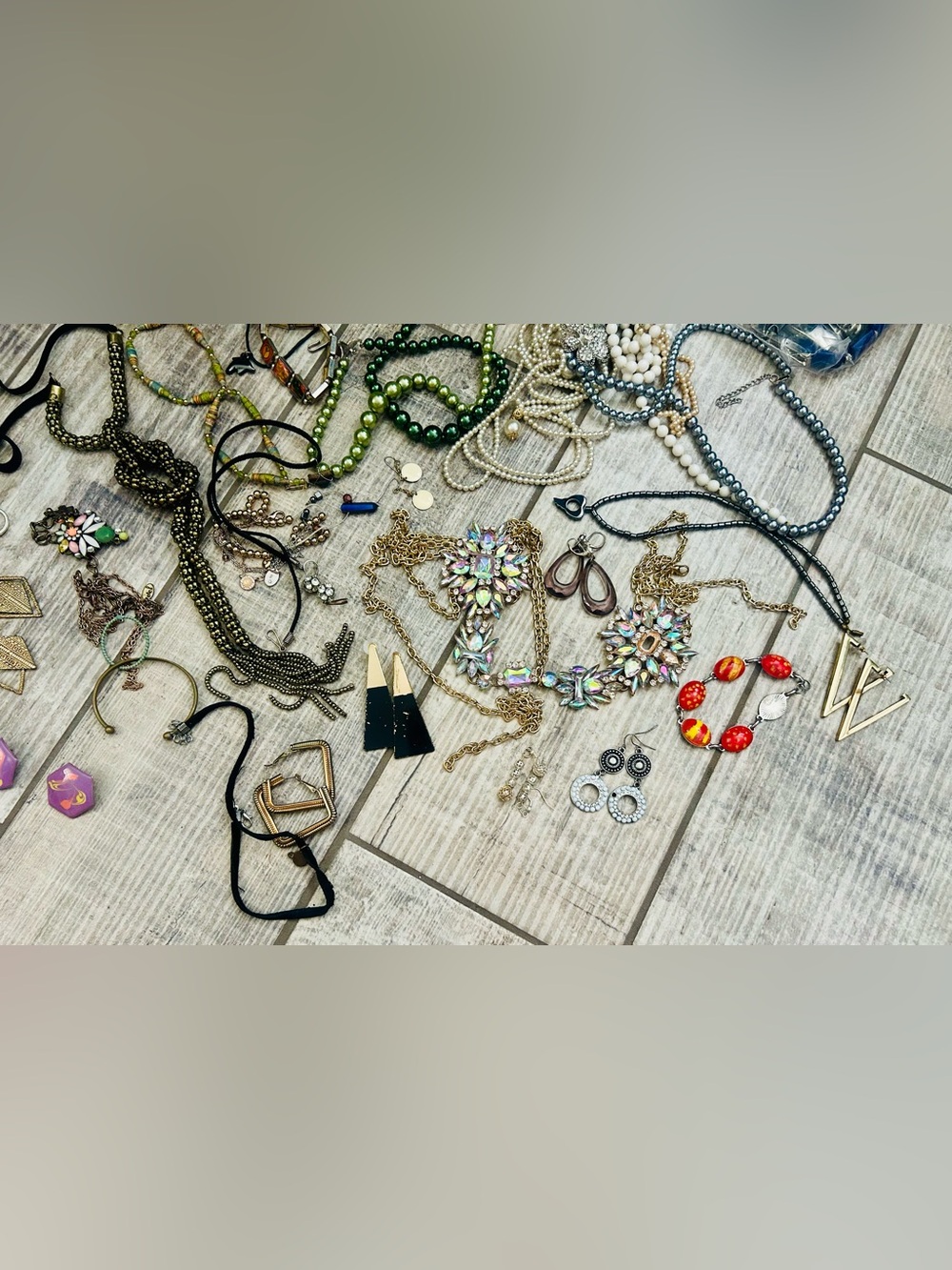 Craft/Wearable Jewelry Lot 2lbs - Picture 11 of 13